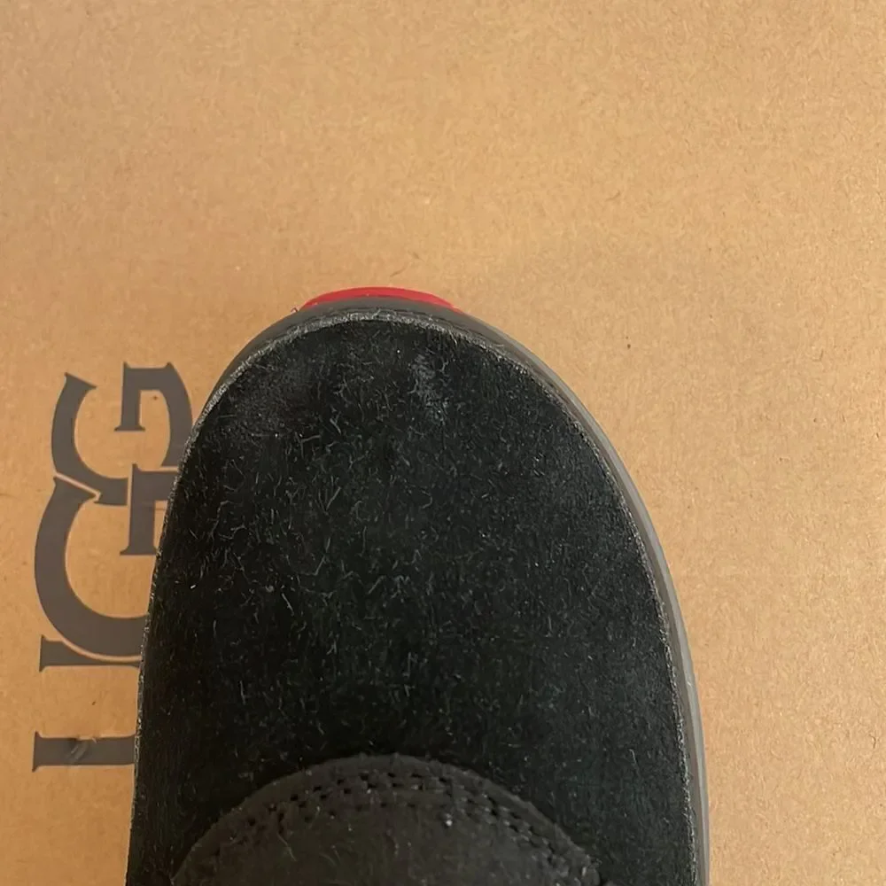 UGG Arren Weather Kid’s Boots Black Kid Size 5Y